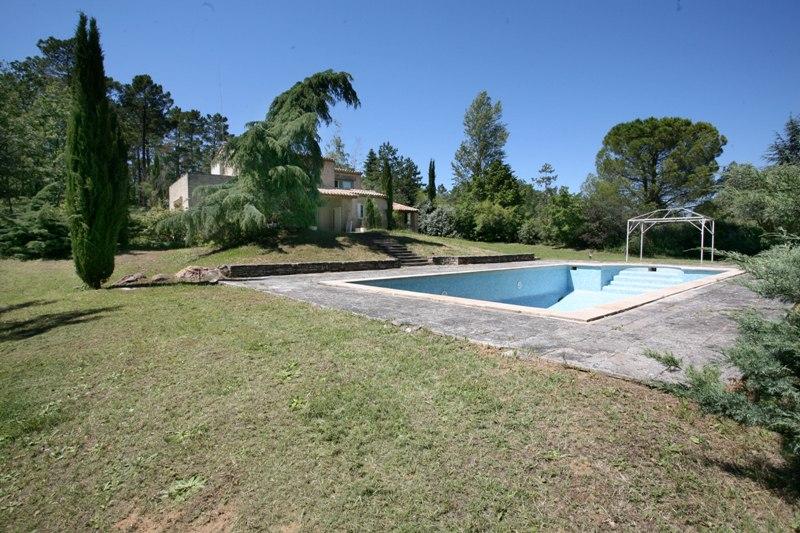 Maison en pierre du Luberon avec 7 chambres